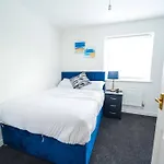 Collingwood Place, Birmingham With Free Parking