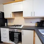 Collingwood Place, Birmingham With Free Parking