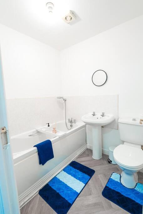 Collingwood Place, With Free Parking Apartment *