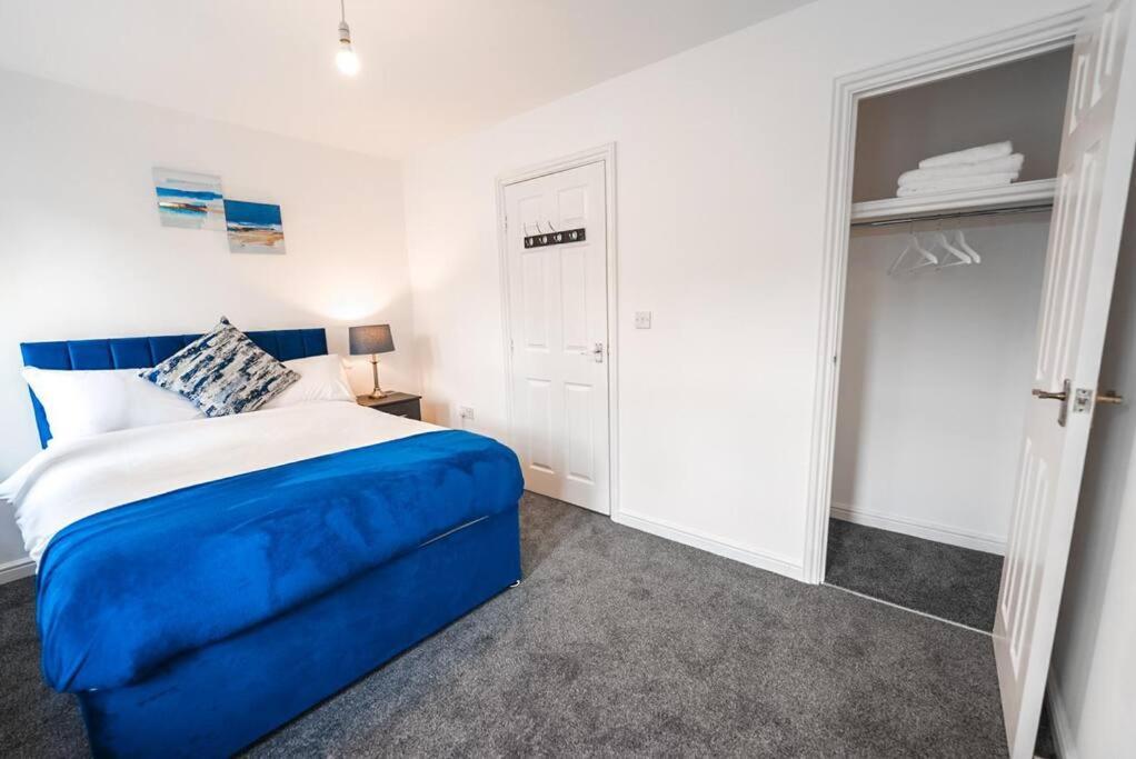Collingwood Place, With Free Parking Apartment *